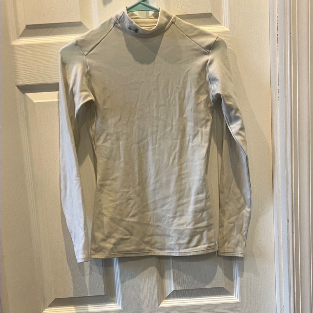 Under Armour women’s White ColdGear Turtleneck